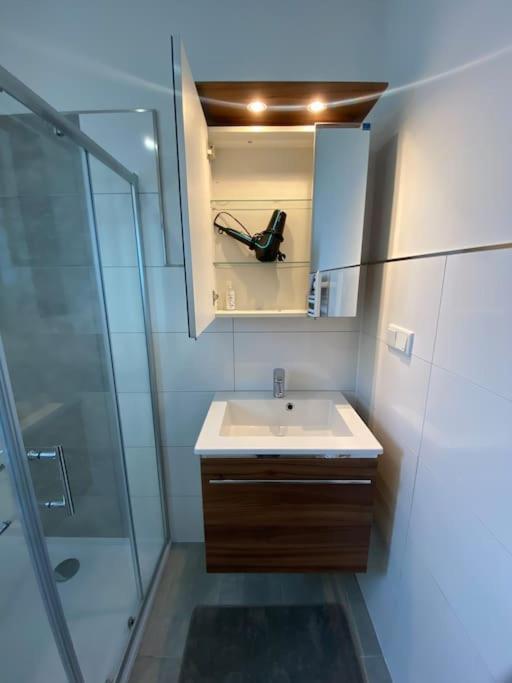 Neues Bungalow Fuer Bis Zu 4 Personen Oberhausen  Exterior foto